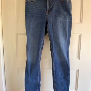 Old Navy Women's Skinny Jeans in Blue-long length